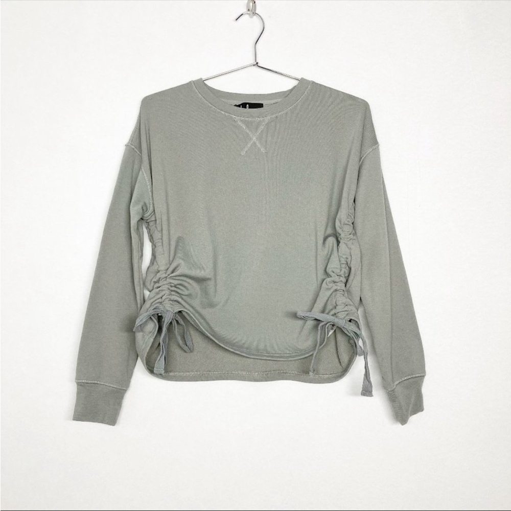 A7 - 351 LULU'S Sage Ruched Sides Long SleevesSweatshirt M light green/grayish